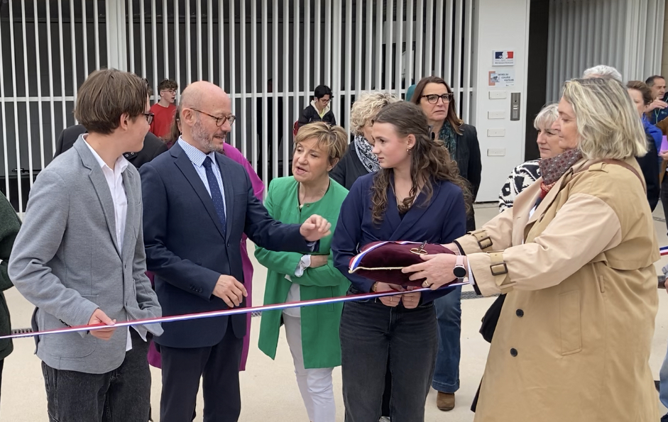 Inauguration du collège par le Président Gleyze